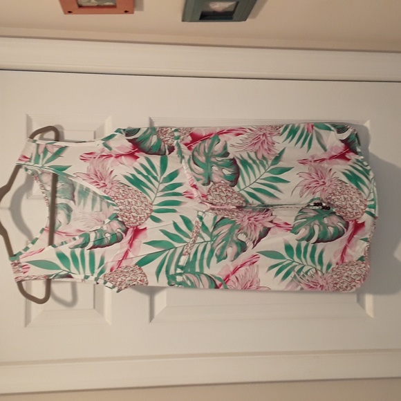 HAWAIIAN MINI DRESS - Picture 1 of 3